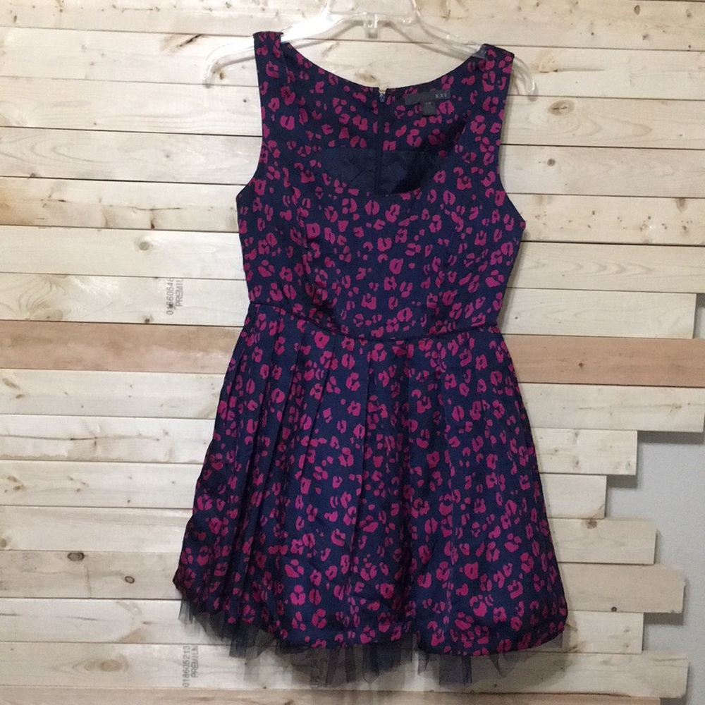 Forever 21 dark Pink Navy Blue sleeveless animal print Dress size S/P